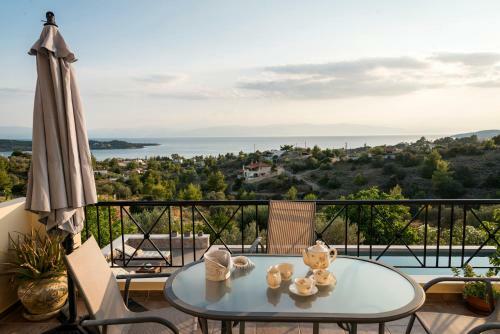 Villa Porto Cheli Panoramic Seaview Poolside Resort