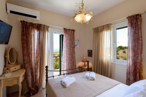 Villa Porto Cheli Panoramic Seaview Poolside Resort