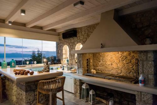 Villa Porto Cheli Panoramic Seaview Poolside Resort
