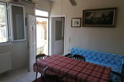 Villa Welcome In Salamina