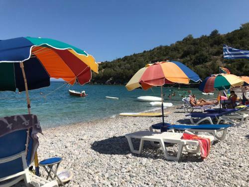 ??????? ??????? Maison de Vacances ?yros