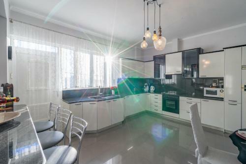 Fontana Luxury Villa Salakos With Pool Near Beach