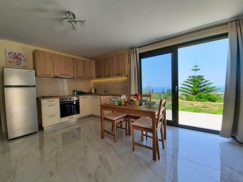 Freesia Grand Sea View Apartment