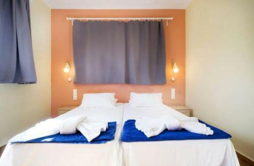 Red Roses Villa In Litsarda Chania