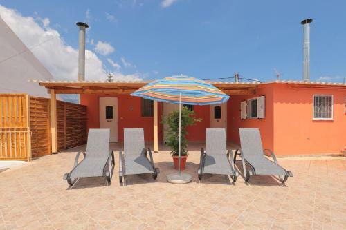 Theseus Seafront House