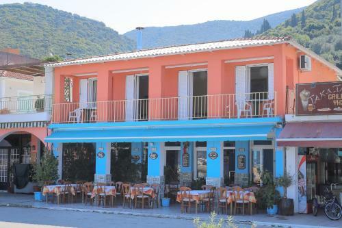 Theseus Seafront House