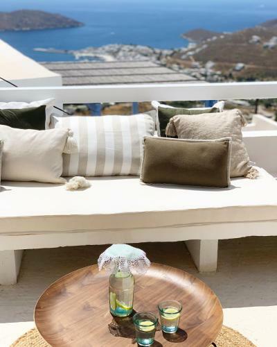 Serifos Olive