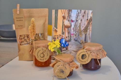 Yia Sou Corfu! Kolibri