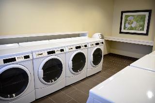 Holiday Inn Express Hotel & Suites Denver Northeast-brighton