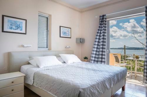 Panorama Fanari Studios And Apartments