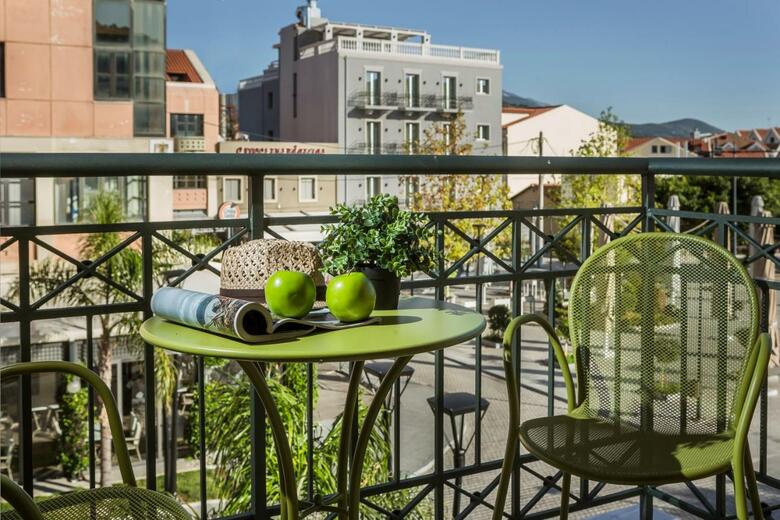 Ionian Plaza Hotel