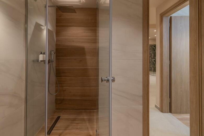 Ionian Plaza Hotel