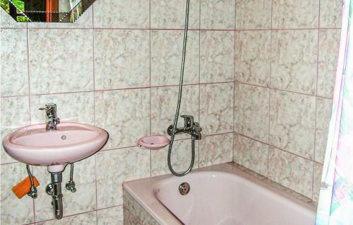 Apartment T�cs�kdomb Utca-gyenesdi�s