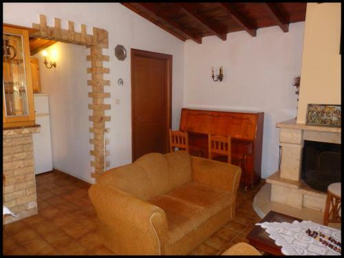 Andronikis House