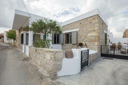 Iliopetra House