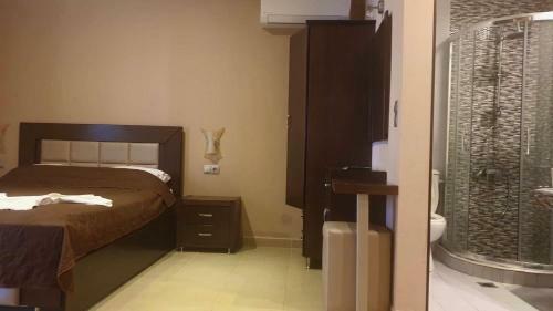 Apartamento House Kiratsi