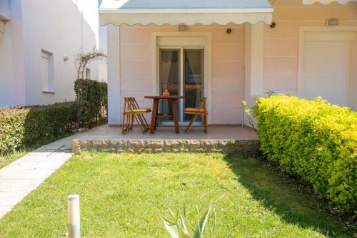 Quintessence Villas Neakitos