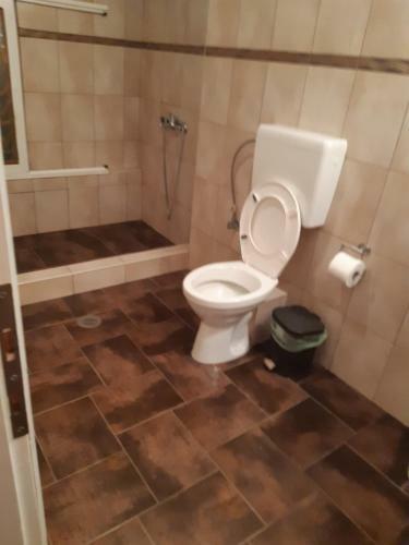 Hostal Dora Sarti