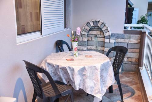 Hostal Villasartios