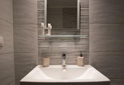 Quintessence Level Suites