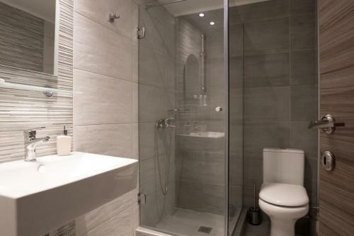 Quintessence Level Suites