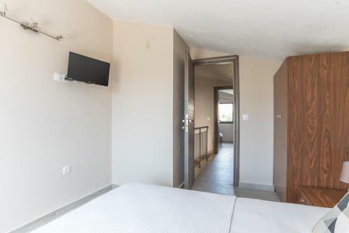 Quintessence Level Suites