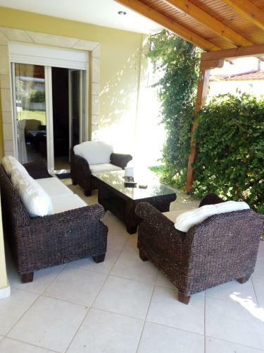 Maisonette Near The Sea
