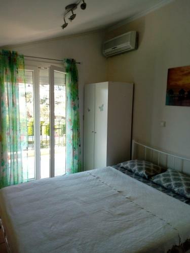 Maisonette Near The Sea