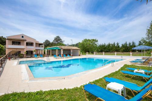 Nikos Pool Apartments - Upper Floor