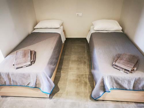 Anemona Beach Apartments