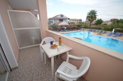 Anemona Beach Apartments