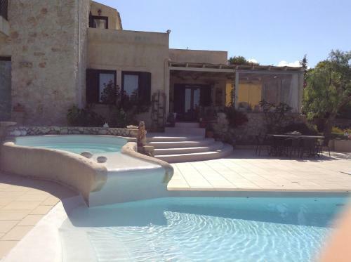 Olive House Traditional Villa With Pool