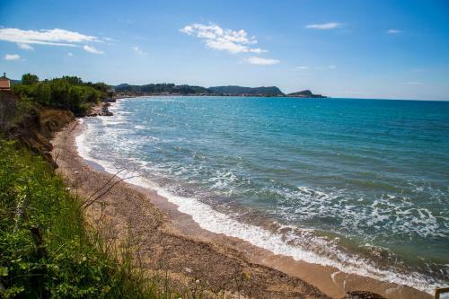 Ntoriseveline Beach House