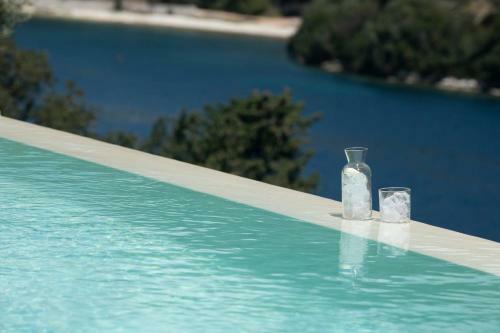 Villa Anthelia-idyllic View And Private Access To The Sea