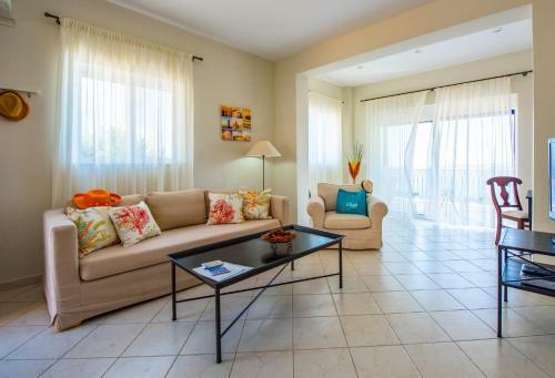Villa Pegasus-cosy Modern Villa With Private Infinity Pool