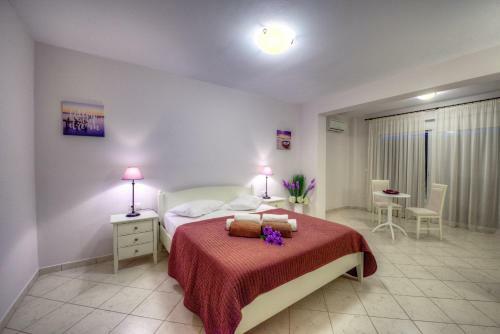 Villa Pegasus-cosy Modern Villa With Private Infinity Pool