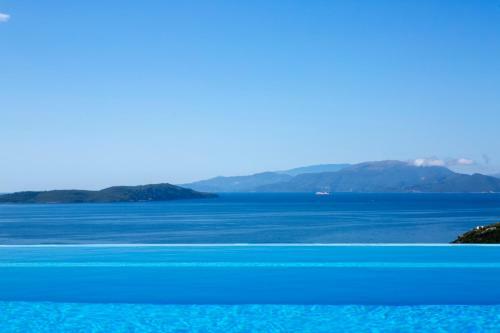 Villa Talia-a 4 Bedroom Villa With Majestic View And Infinity Pool
