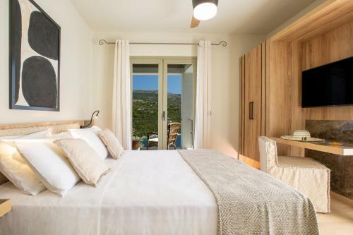 Villa Elanthy-new Luxury Villa With Private Sea Access