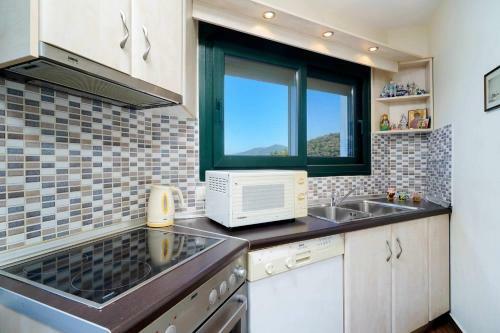 Giotas Sea View Apartment