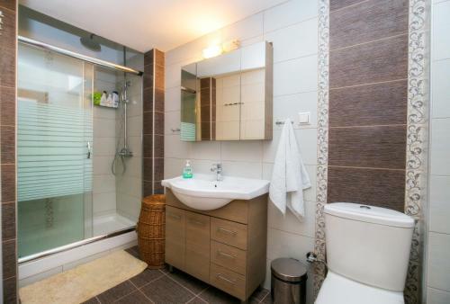 Kallisti Apartment