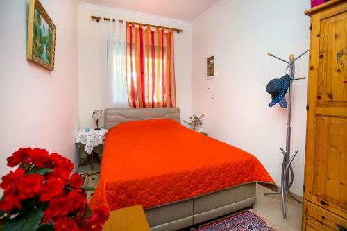 Kallisti Apartment