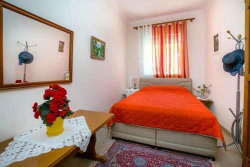 Kallisti Apartment