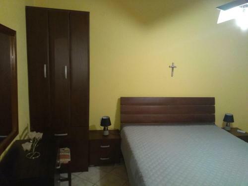 Leoni Apartment