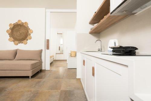 Konstantinou Deluxe Apartments