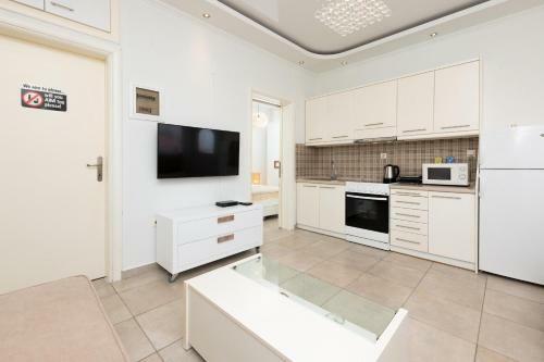Konstantinou Deluxe Apartments