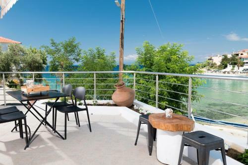 Konstantinou Deluxe Apartments