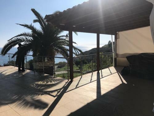 Villa Hioni