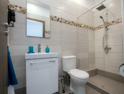 Doukas Apartments