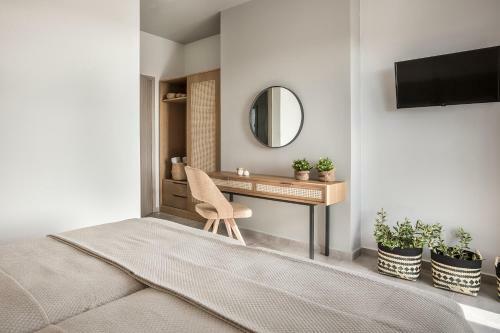 Artemon New Luxury Villa