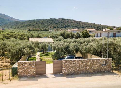 Villa 4 You Iliopetra